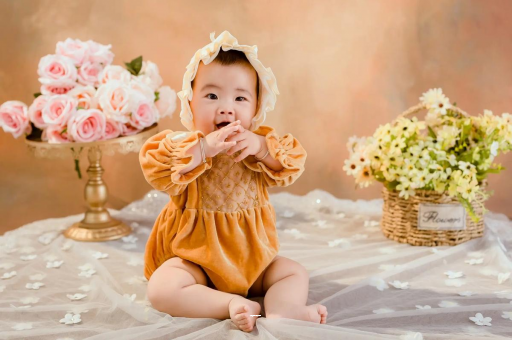 资兴小月龄宝宝频繁打喷嚏